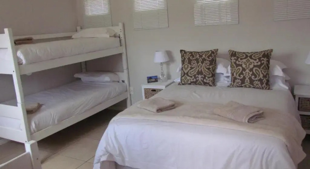 Четырёхместный номер Standard Wagon Wheel Country Lodge
