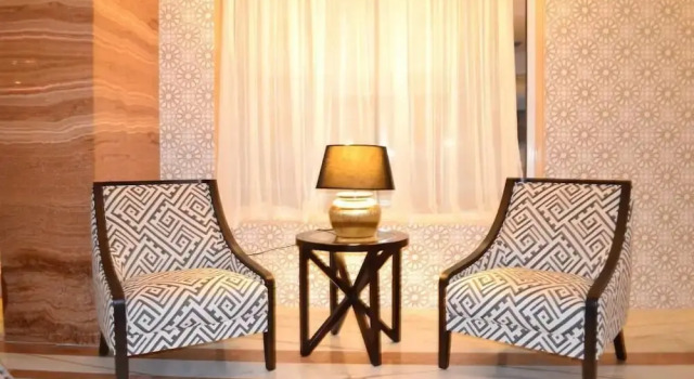 Taleen Al Hamraa Hotel, Забронировать Отель Отели Джидды с парковкой, рядом с Jeddah Chamber of Commerce &amp; Industry, Парковка