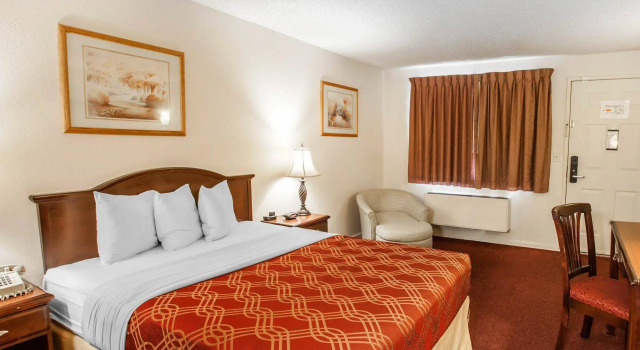 Inn at Lake Washington By OYO I-405, Buchen Sie Gasthaus Renton Washington (state)