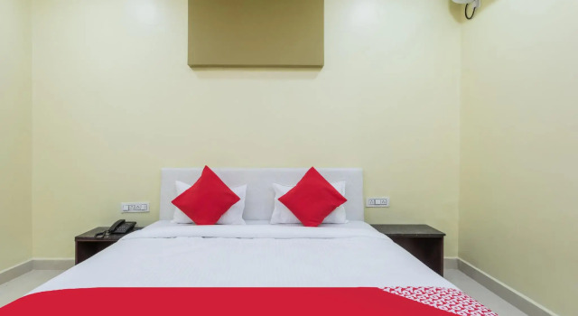 OYO 28791 Hotel Ghunghat Garden