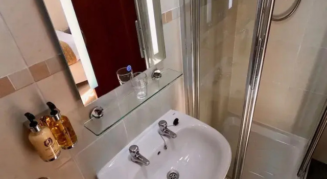 Economică single cameră Riviera Lodge Hotel
