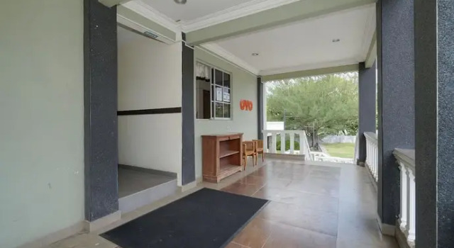 OYO 90451 Bangi Moya Guesthouse, Забронировать Отель Банги Селангор