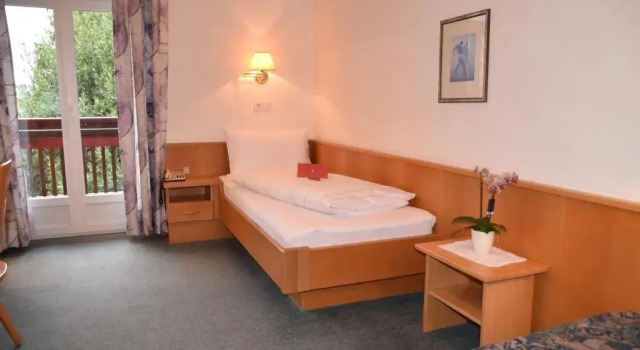 Одноместный номер Standard с видом на сад Angerburg Blumenhotel