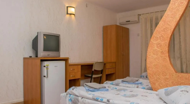 Kedem Hotel, Rezervovat Hotel Hotely v Luck s parkováním, Parkování