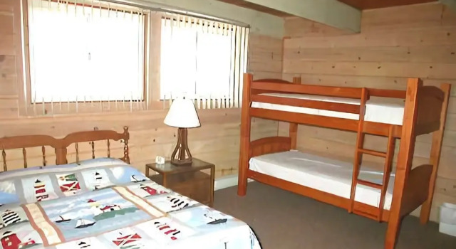Summer Place 2 - 4 Br Townhouse, Забронировать Дом для отпуска Коттеджи Оушен-Сити, рядом с Торговый центр Ocean Plaza, Коттедж
