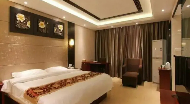 Люкс Business GreenTree Inn JiangSu ZHenjiang Jurong Yalong Business Hotel