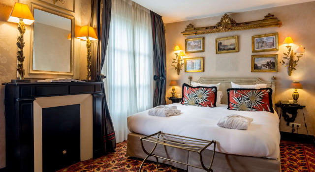 Hôtel Chateaubriand Champs Elysées