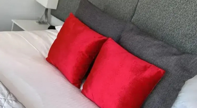 Апартаменты High Hedges Apartments