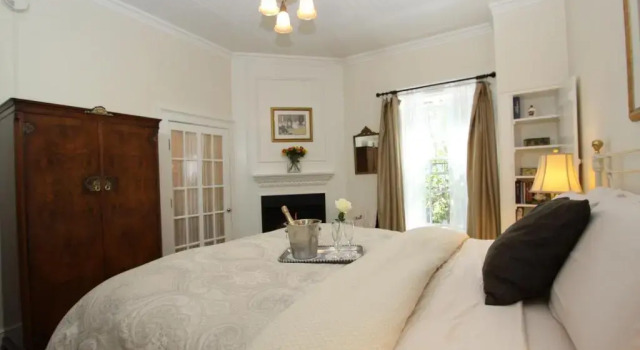 Номер Superior Olallieberry Inn Bed and Breakfast