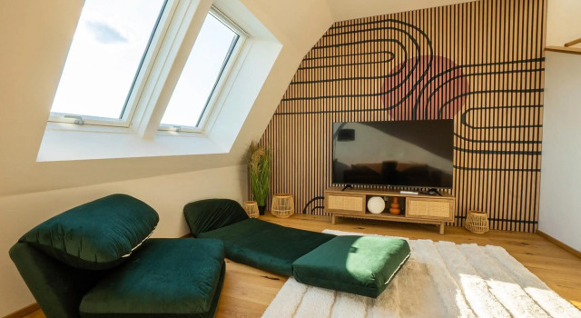 2-story penthouse with designer renovation for 2 people 2 air conditioners, Prenota Hotel Vienna Austria