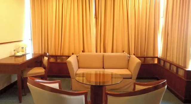 Одноместный полулюкс Tarin Hotel