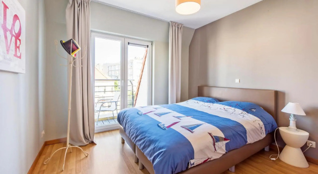 Bright apartment with 2 terraces in De Panne, Rezerwuj Apartament Hotele w Bruksela z parkingiem, Parking