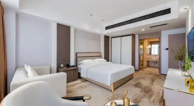 Люкс Deluxe Ordos Yellow River·Sunshine Hotel (Yinken Park Branch, Dalate Banner)