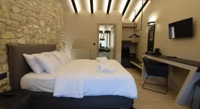 Полулюкс Anesis Hotel