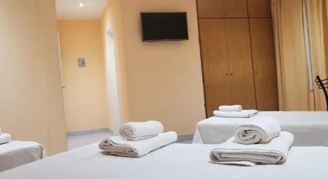 791HOTEL, Rezerwuj Hotel Hotele w Río Negro z basenem, Basen