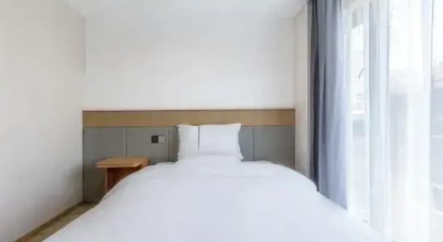 Люкс Yingbin Holiday Hotel