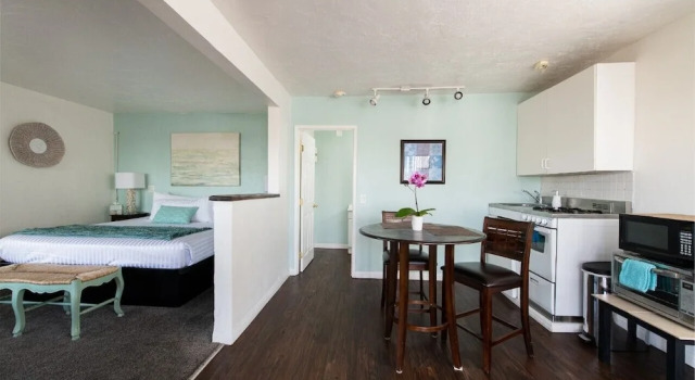 Люкс Premium The Patriots Boutique Motel