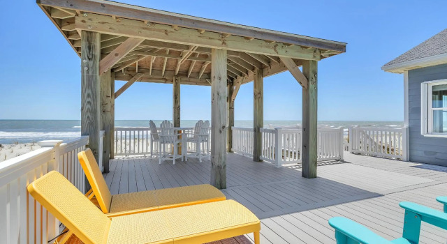 A Little Nauti by Oak Island Accommodations