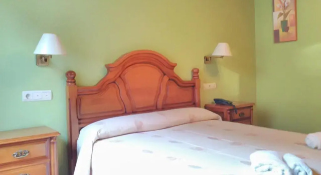 Двухместный номер Deluxe с балконом HOTEL PICO SACRO II Santiago de Compostela