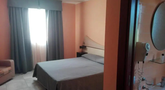 Hotel Ristorante Del Sole, Book Hotel Hotels in Pastorano with Breakfast, Breakfasts