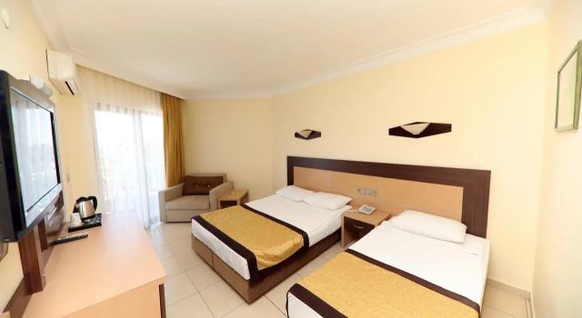 Caretta Beach Hotel