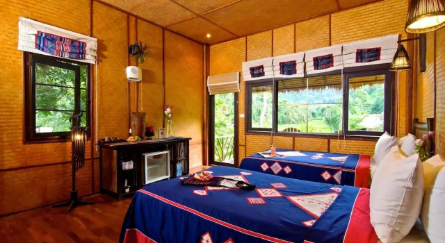Двухместный номер Superior с балконом Hmong Hilltribe Lodge