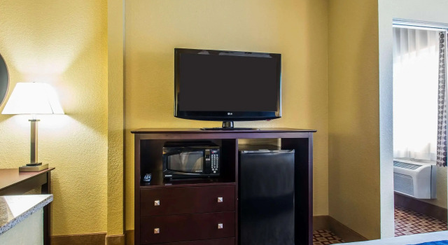 Quality Inn Plant City - Lakeland, Buchen Sie Hotel Plant City Florida