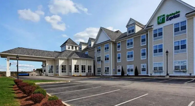 Люкс Holiday Inn Express Mystic by IHG