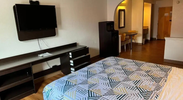 Люкс Quality Inn & Suites Biloxi - Ocean Springs