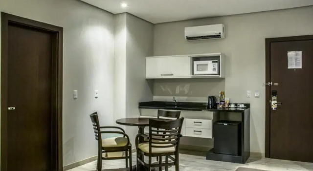 Люкс Superior Comfort Hotel & Suítes Rondonópolis