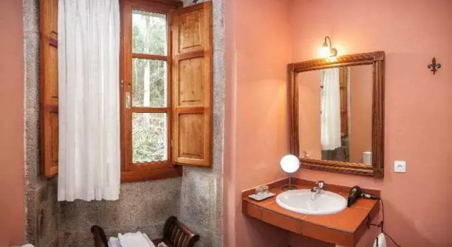 Номер Standard Hotel de Naturaleza Pesquería del Tambre