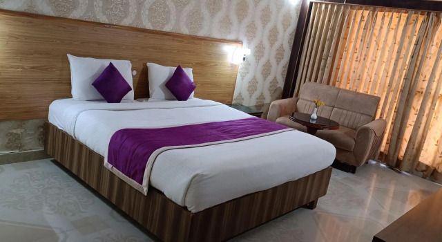 The Monarch Hotel