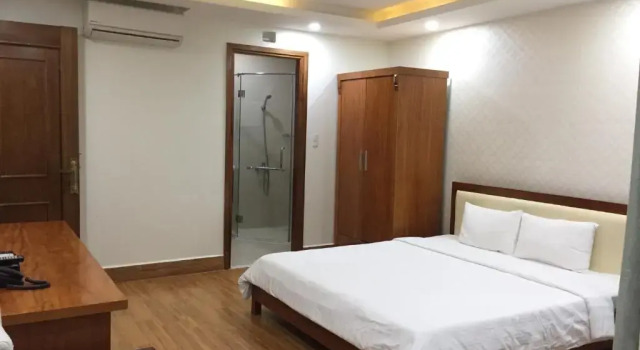 Апартаменты Sunny Hotel and Apartment