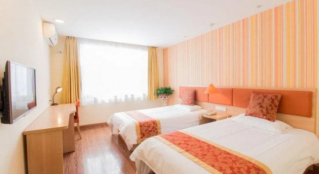 Home Inn Beijing International Studies University South Gate Shuangqiao Metro Station