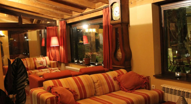 Hotel Saurat