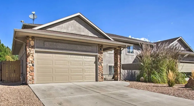 Апартаменты с 4 комнатами с балконом Pet-friendly Grand Junction Townhome w/ Yard!