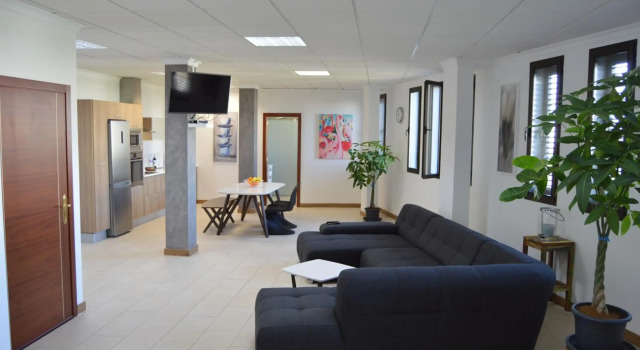 Moai Loft