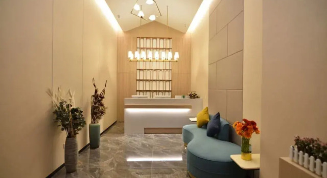 Seyearn Hotel Wanda Runcheng, Rezerwuj Hotel Hotele w Kunming z parkingiem, Parking