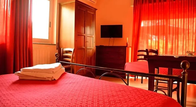 B&B Le Pernici, Book Bed and Breakfast Hoteller i Mascalucia med parkering, Parkering