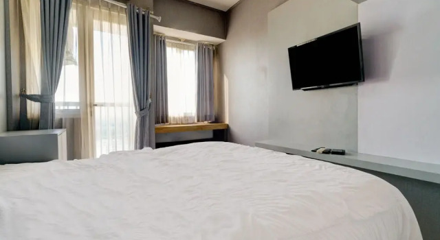 OYO Life 92889 Apartement Grand Sentraland Karawang By A.t Room