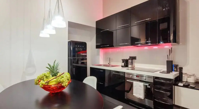 Апартаменты с 2 комнатами Home Holidays Rome - 3 deluxe apartments in Vatican area