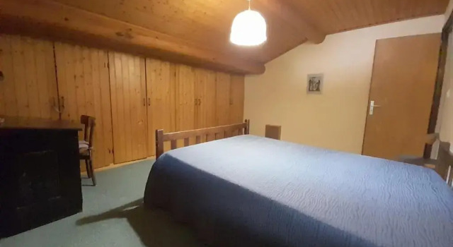 Apartment With GardenBalcon, Prenota Appartamento Hotel a Alvernia con parcheggio, Parcheggio