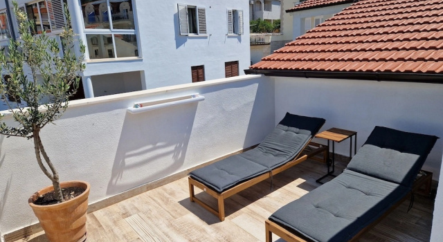 Номер Standard Пентхаус с видом на море Apartments Bubalo