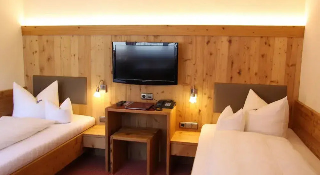 Двухместный номер Standard с видом на горы Hotel Franziska