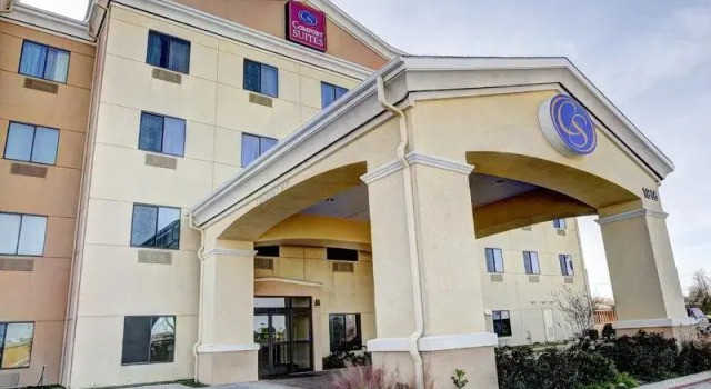Люкс Comfort Suites Copperas Cove