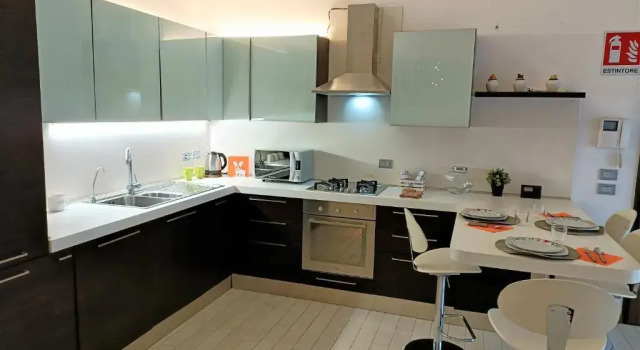 Bareggio Comfort Apartment, Varaa Huoneisto Hotellit Bareggio pysäköinnillä, Pysäköinti