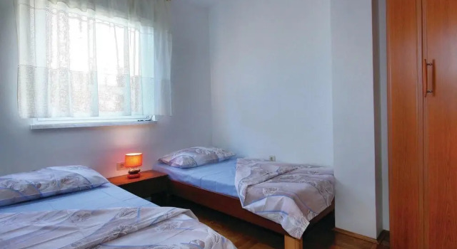 Nice Apartment in Jadranovo With 2 Bedrooms and Wifi, Забронировать Апартаменты/квартира Ядраново Приморско-Горанская жупания