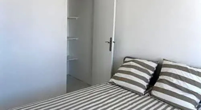 Superbe chambre en coloc dans un appt de 88m2 à 200m des remparts, Prenota Hotel Hotel a Alvernia con parcheggio, Parcheggio
