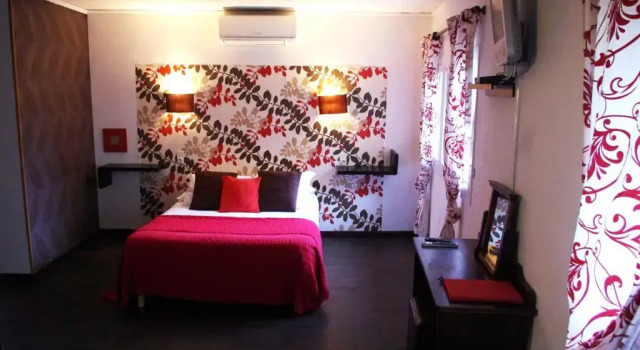 Четырёхместный номер Standard HOTEL 3 étoiles NN "LOU CIGALOUN"