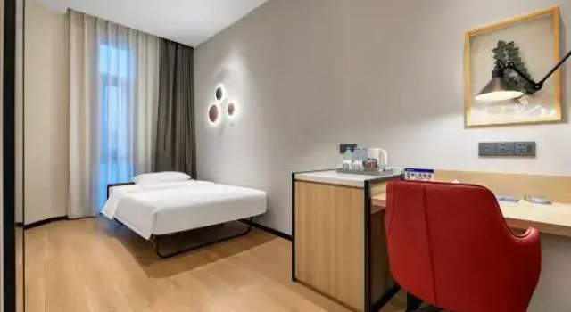 Люкс Standard Campanile Hotel（Handan Meile City Mingzhu Square Hotel）